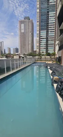 Wide Praça do Sol