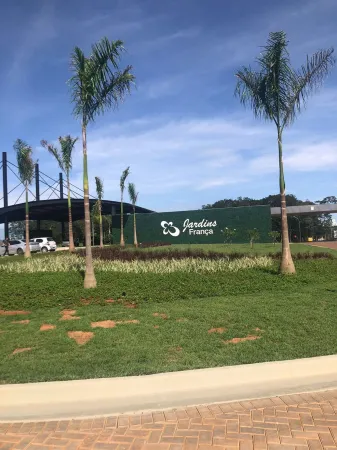 Lote Jardins França