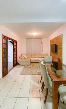 Sobrado Setor Jaó