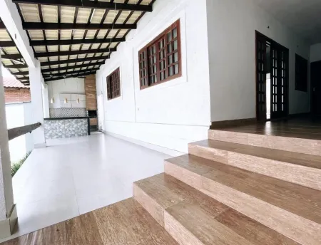 Sobrado Setor Jaó