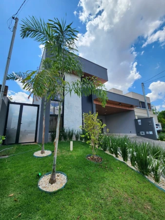 Casa Jardins Nápoles