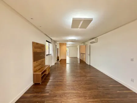 Sobrado Jardins Milão