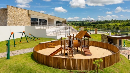 Lote Vinhas Flamboyant