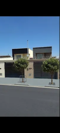 Casa Campos Dourados