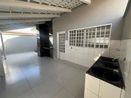 Casa Jardim Todos os Santos