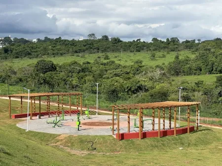 Lote no Vinhas Flamboyant