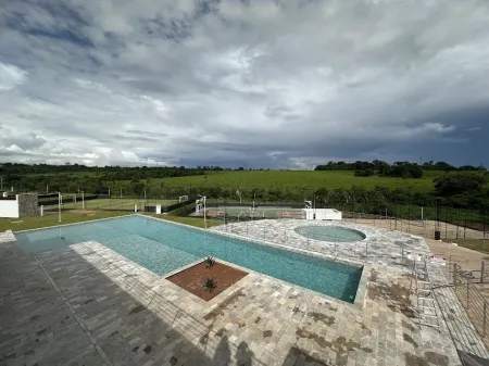 Lote no Vinhas Flamboyant