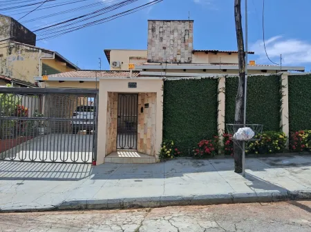 Sobrado Parque Industrial de Goiânia