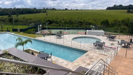 Lote Vinhas Flamboyant