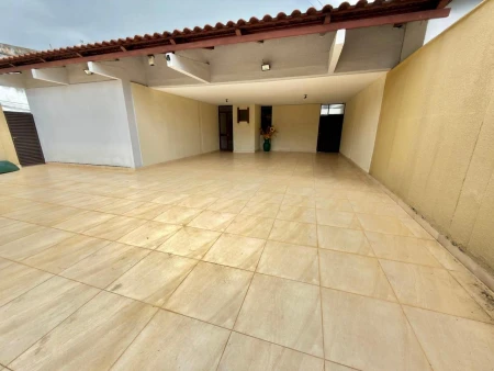 Sobrado Setor Sul