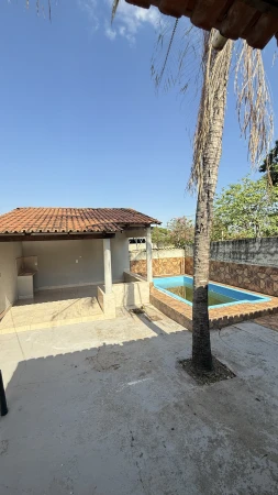 Casa Residencial Village Garavelo