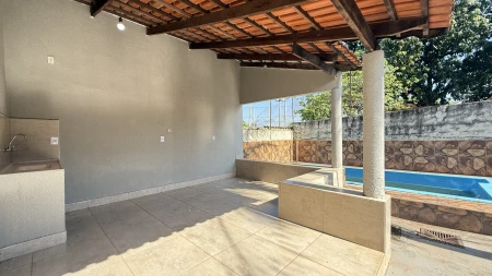 Casa Residencial Village Garavelo