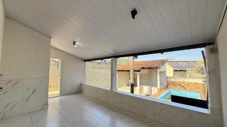 Casa Residencial Village Garavelo