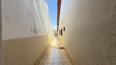 Casa Residencial Village Garavelo