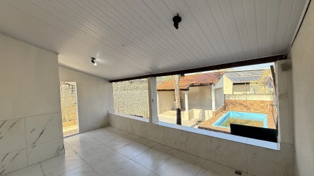 Casa Residencial Village Garavelo