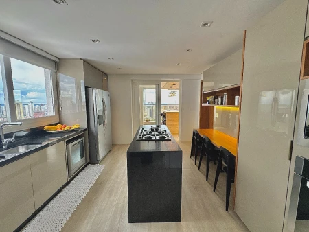 Premier L'Adresse