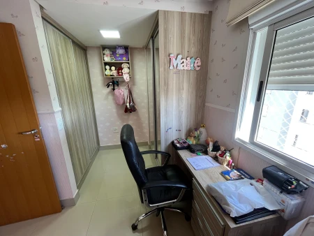 Moment Living Square