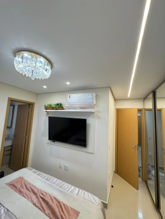 Flow Residence
