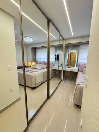 Flow Residence