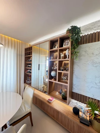 Flow Residence