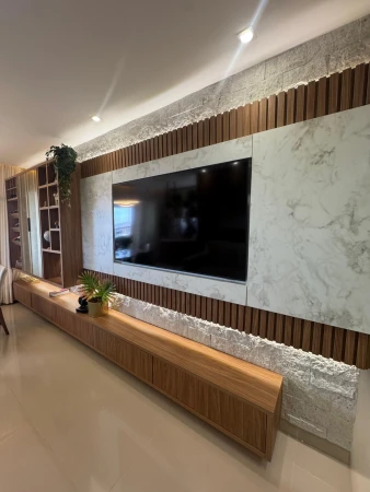Flow Residence