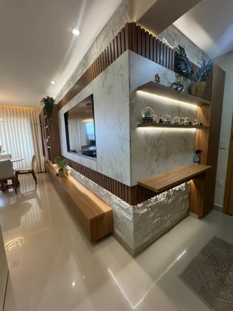 Flow Residence