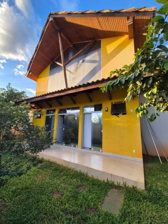 Casa Parque dos Cisnes