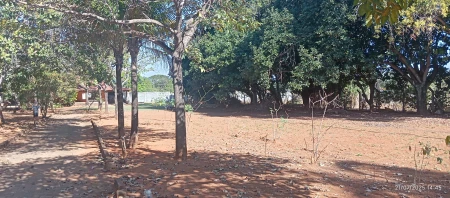 Terreno com Casa Vale das Brisas