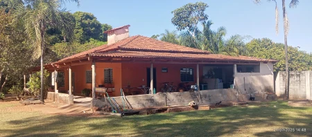 Terreno com Casa Vale das Brisas