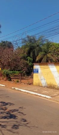 Terreno com Casa Vale das Brisas