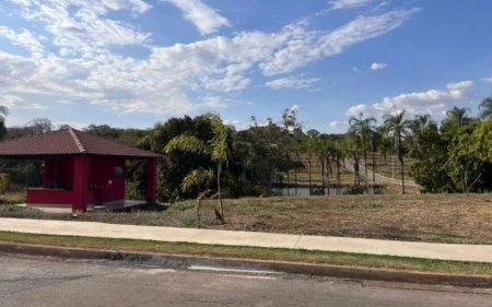 Lote Condomínio Villa Toscana