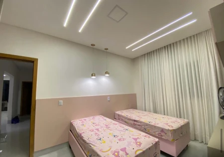 Casa Térrea Condomínio Copacabana