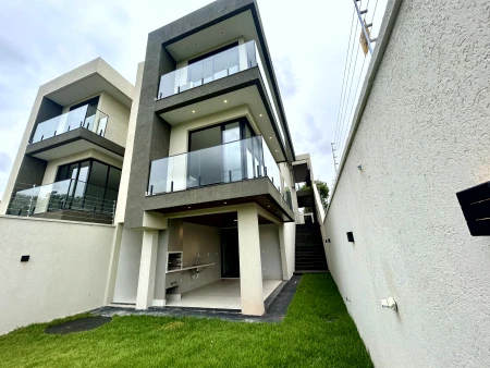 Sobrado Jardim Atlântico
