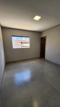 Sobrado no Setor Jaó