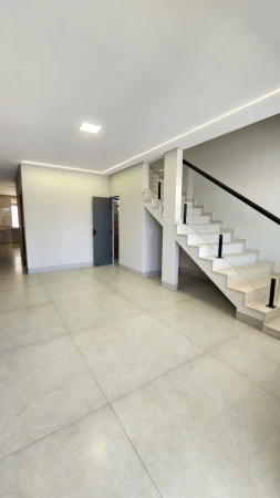 Sobrado no Setor Jaó