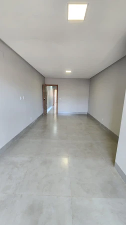 Sobrado no Setor Jaó