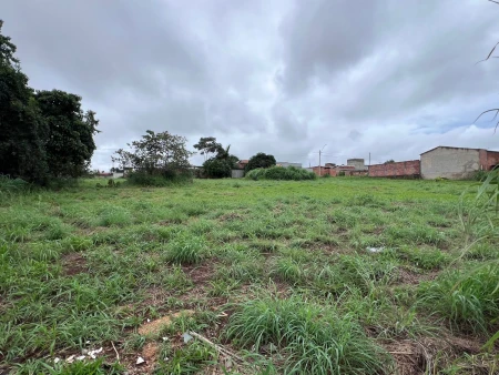 Lote no Residencial Limoeiro
