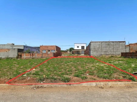 Lote no Residencial Limoeiro