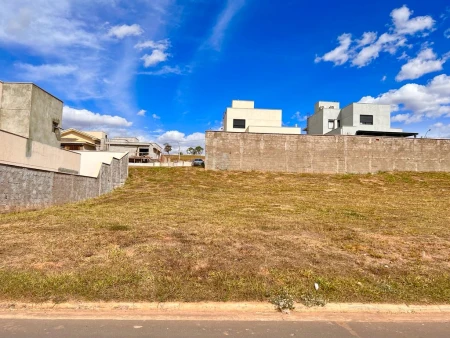 Lote no Jardins Porto