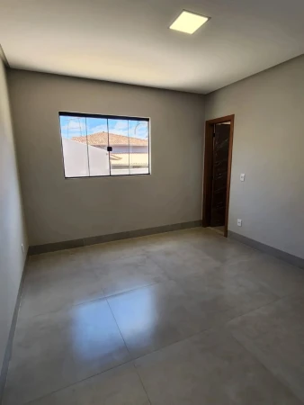 Sobrado no Setor Jaó