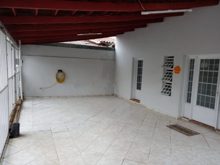 Sobrado e Casa Térrea Setor Sul