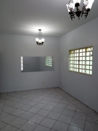 Sobrado e Casa Térrea Setor Sul