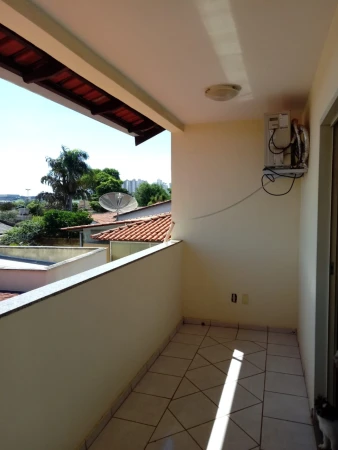 Sobrado e Casa Térrea Setor Sul