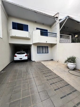 Sobrado Jardim Ana Lúcia