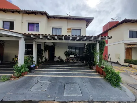 Sobrado no Residencial Villas do Atlântico