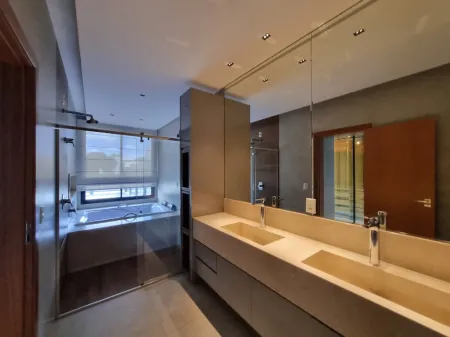 Sobrado no Condomínio Jardins Lisboa