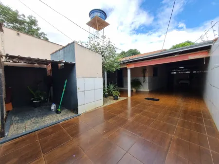 Casa no Residencial Lírios do Campo
