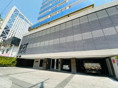 Dot Bueno Residence