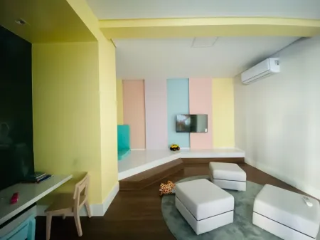 Dot Bueno Residence