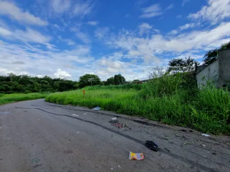Lote no Residencial Vereda dos Buritis